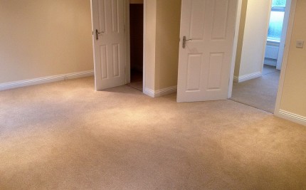 Residential Mainsonette Flooring and Carpets
